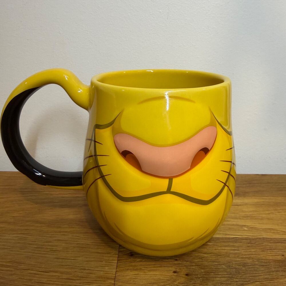 Simba Disney Parks The Lion King Ceramic Mug Coffee Cup Yellow